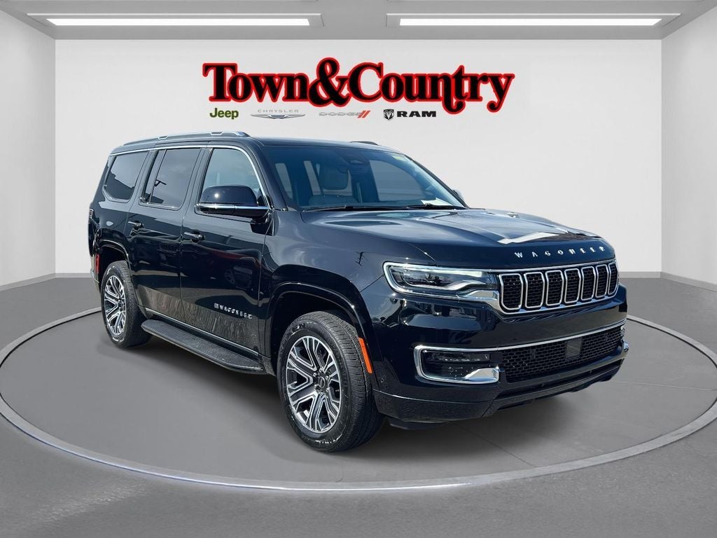 2025 Jeep Wagoneer 4x4 in Diamond Black Crystal Pearlcoat — front three-quarter view